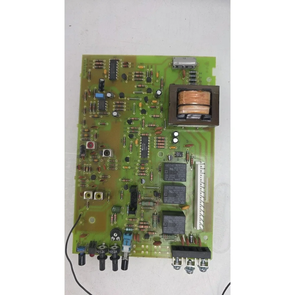 Genie 34513 Control Logic Circuit Board for Genie Models Chain Drive Glides